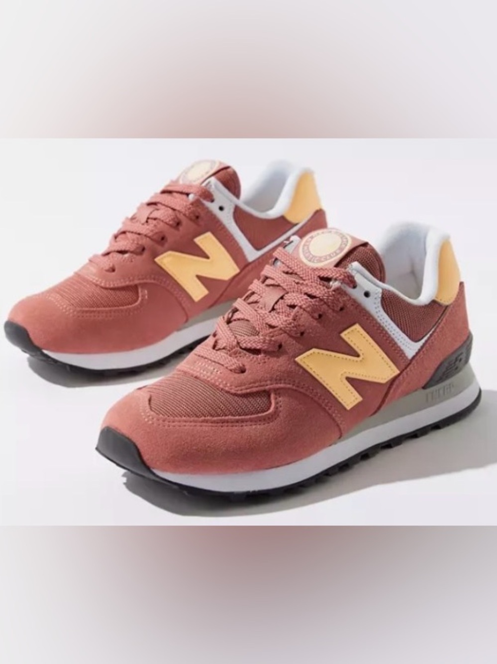 UEC New Balance 574 Women's Retro Sneakers Sz 8 Urban Outfitters Exclusive